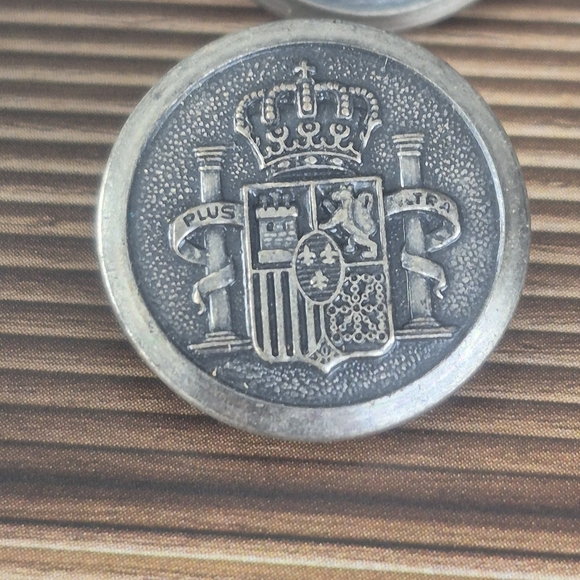 Vintage Silver Milatary Buttons - Picture 4 of 6